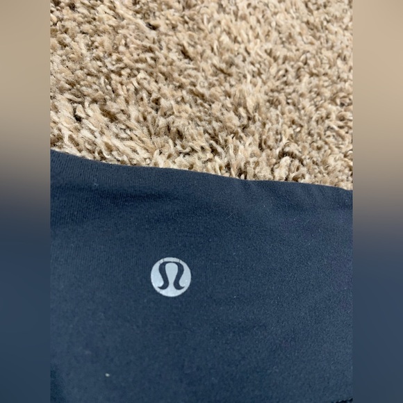 Lululemon size 4 - Picture 2 of 2